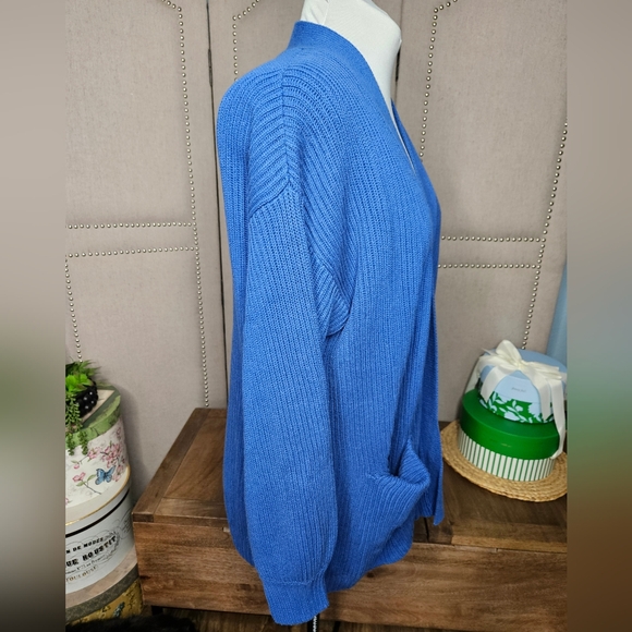Quince 100% Organic Cotton Oversized Cardigan True Blue - Picture 11 of 16
